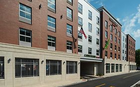 Courtyard By Marriott Edgewater Nyc Area